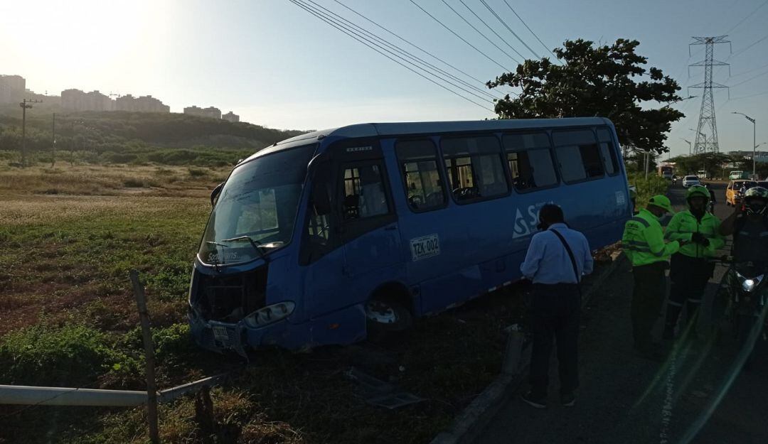 Bus que perdió el control en la Circunvalar