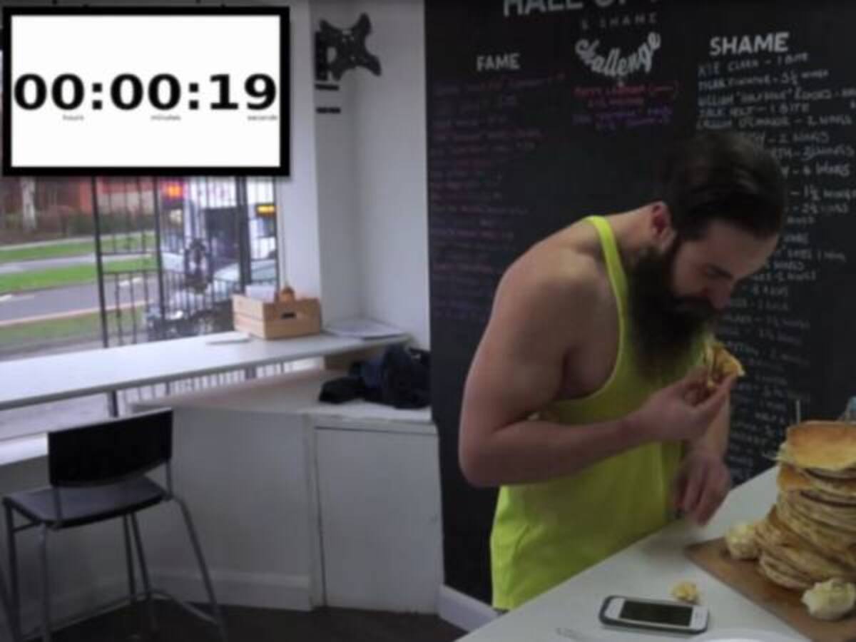 ¿Podría comerse siete libras de pancakes en 20 minutos?