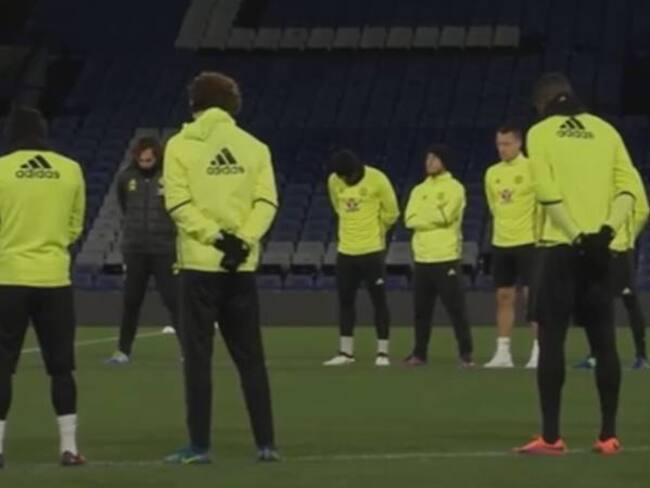 [En video] Chelsea F.C. guarda un minuto de silencio en memoria de los jugadores del Chapecoense