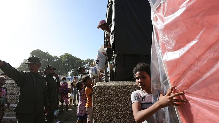 “Es realmente triste”: Voluntaria denuncia trabas para entrega de ayudas a damnificados en Venezuela