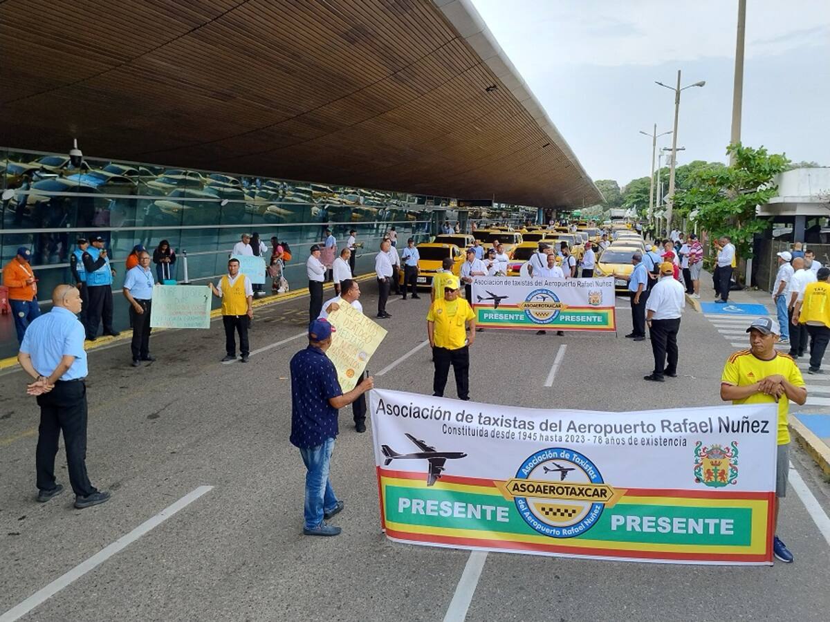 Paro nacional: taxistas del aeropuerto de Cartagena se sumaron a las protestas