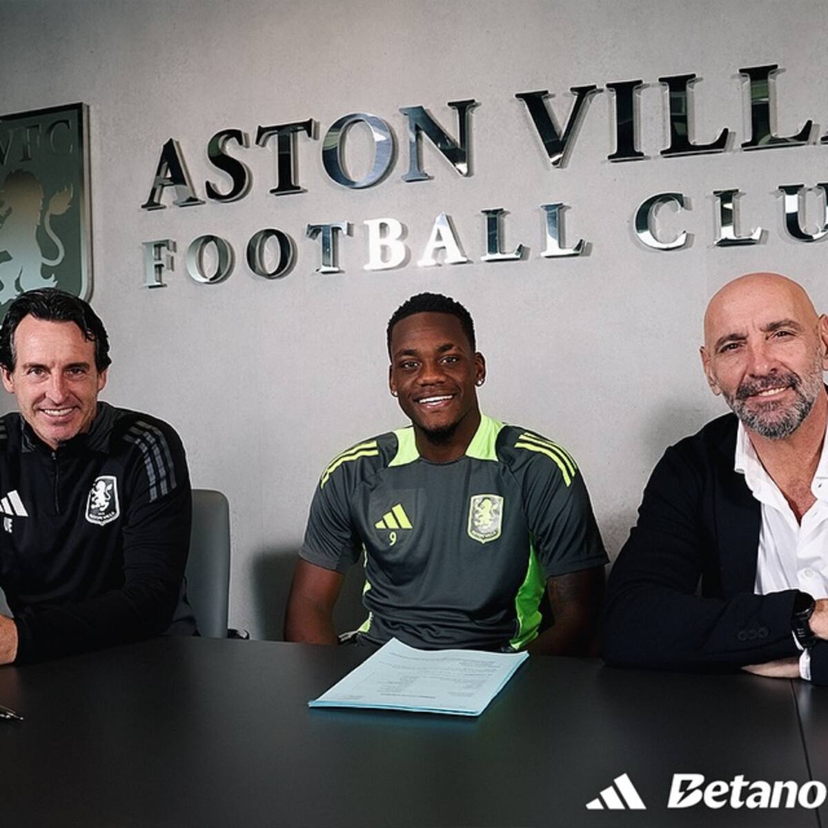 Aston Villa blinda a su estrella: Jhon Jader Durán tiene nuevo contrato