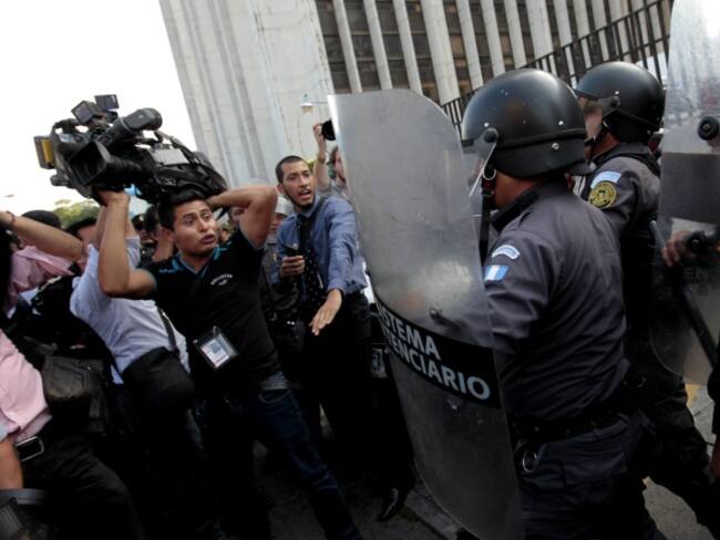 Justicia de Guatemala recomienda a presidente Otto Pérez que renuncie al cargo