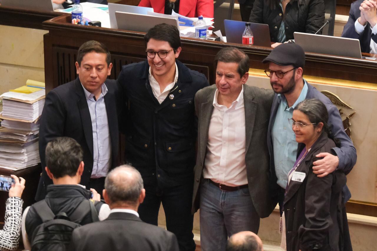 Reforma al Sistema General de Participaciones busca fortalecer la autonomía territorial y reducir desigualdades en Colombia, con el apoyo del Gobernador Carlos Amaya.