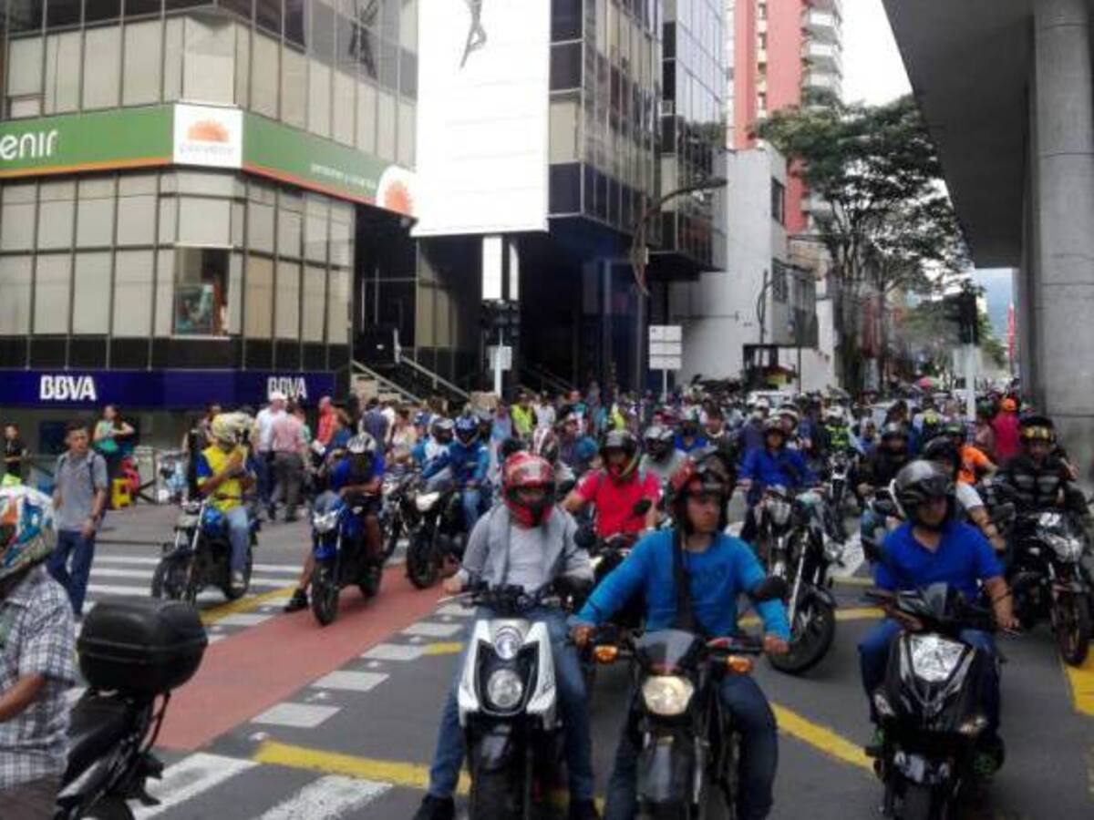 'Plan tortuga' de motociclistas durante este fin de semana