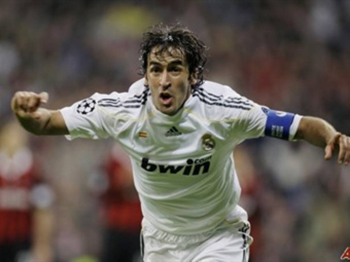 PERFIL- Raúl, un jugador que dejó títulos y récords en su paso por Real Madrid