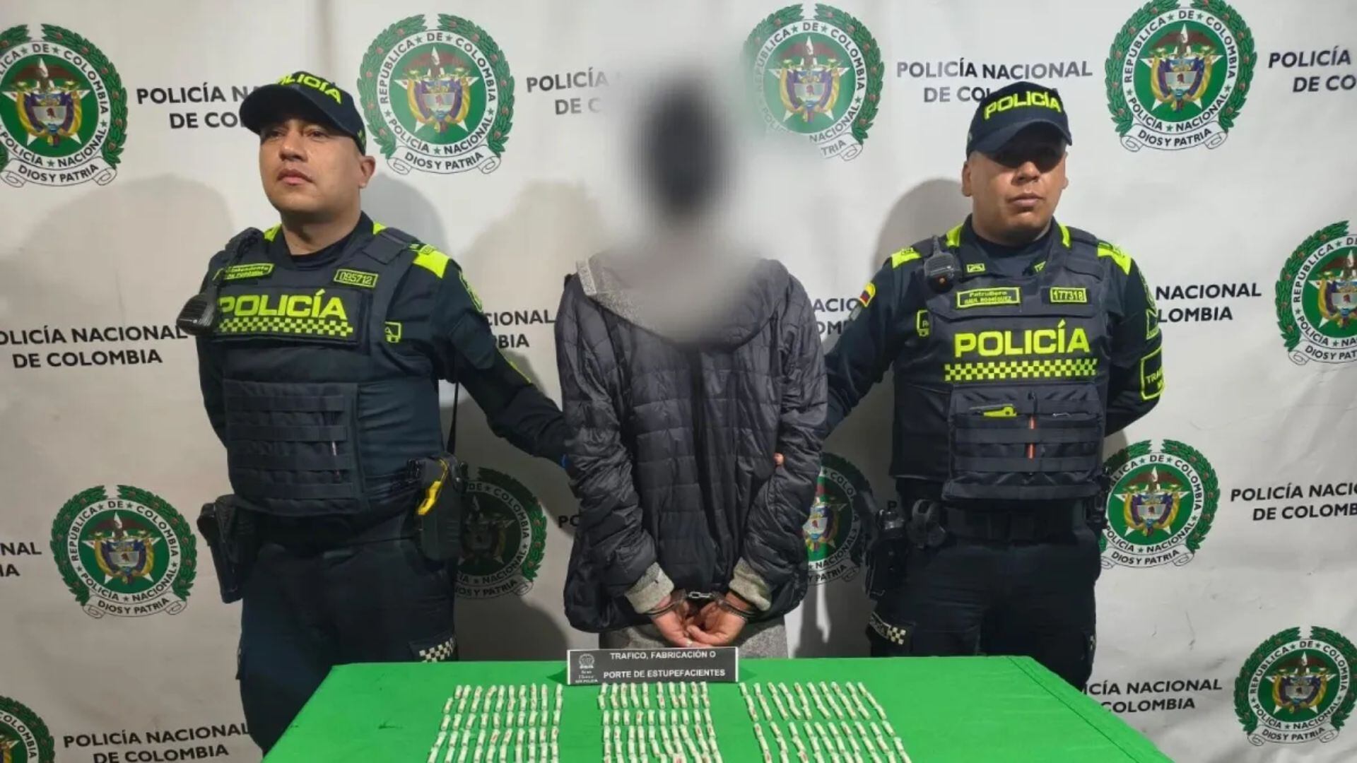 Fue capturado presunto expendedor de drogas que llevaba 180 dosis de bazuco en TransMilenio