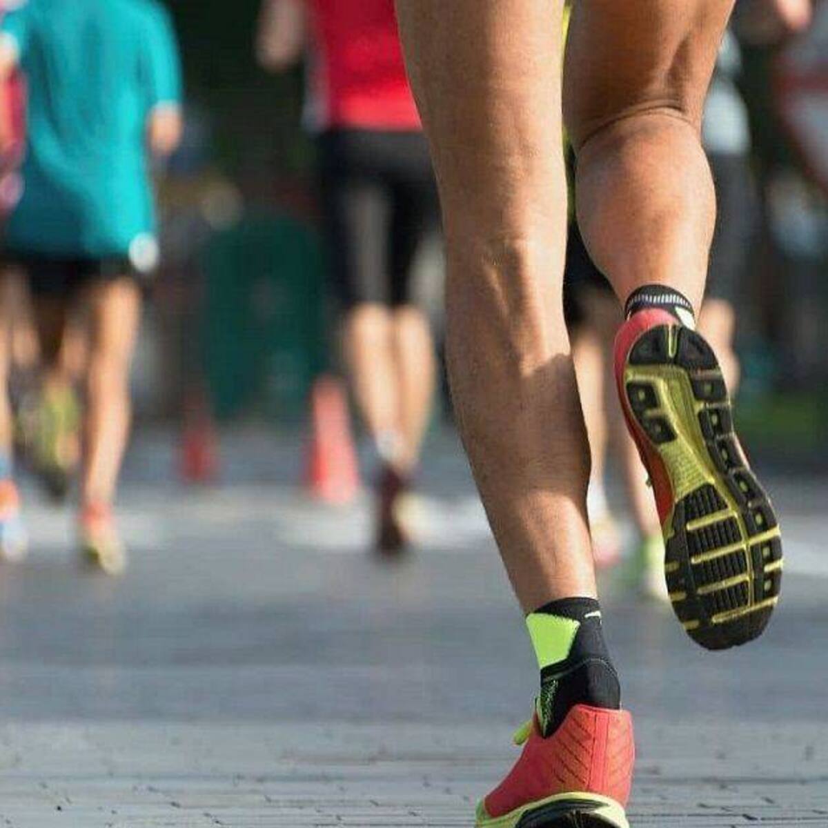 Bogotá vive hoy la ‘Maratón Vchallenges 42K’: cierres viales, desvíos y recomendaciones
