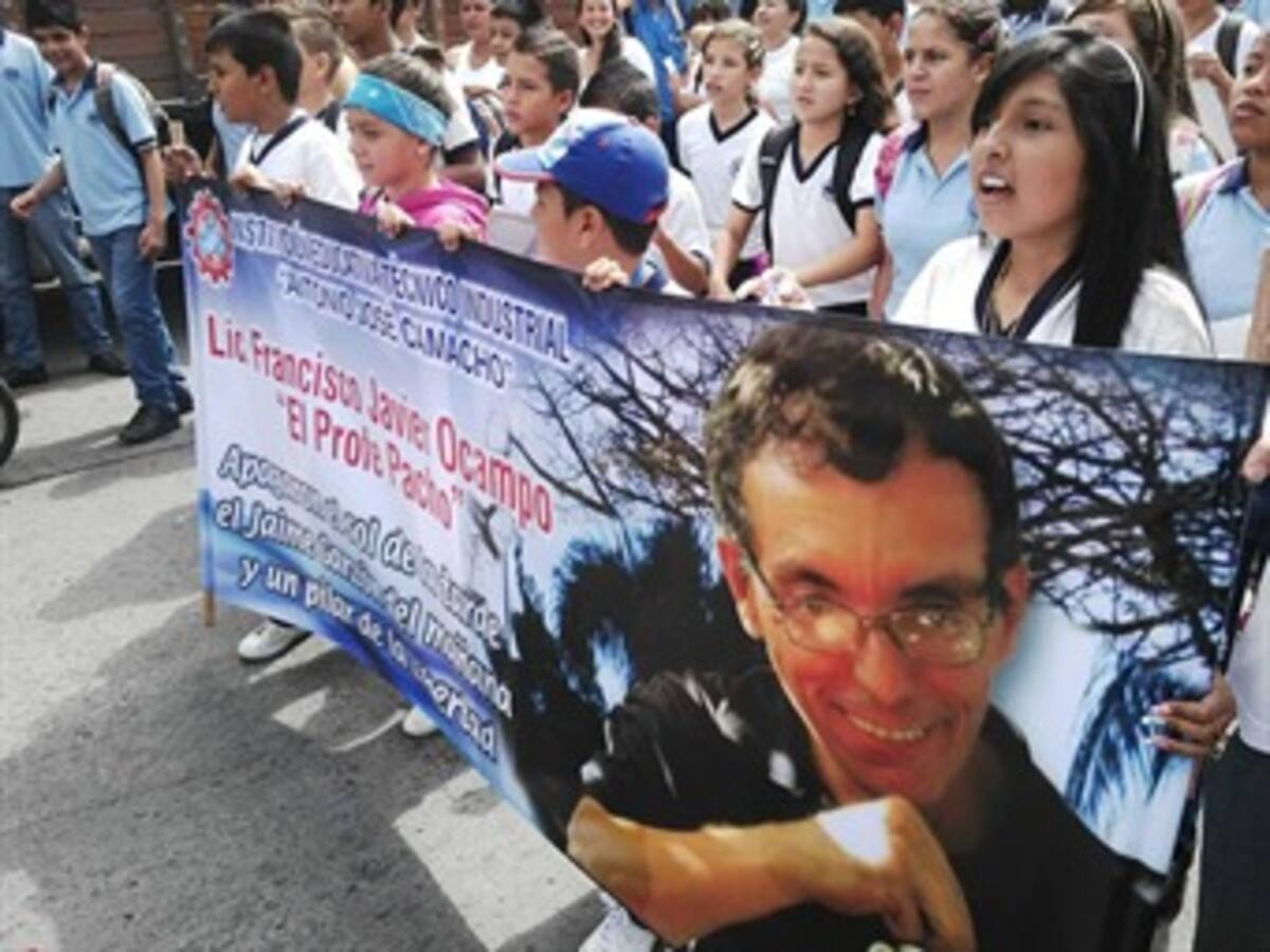Iván Cepeda exige esclarecer muerte de su primo asesinado en Cali