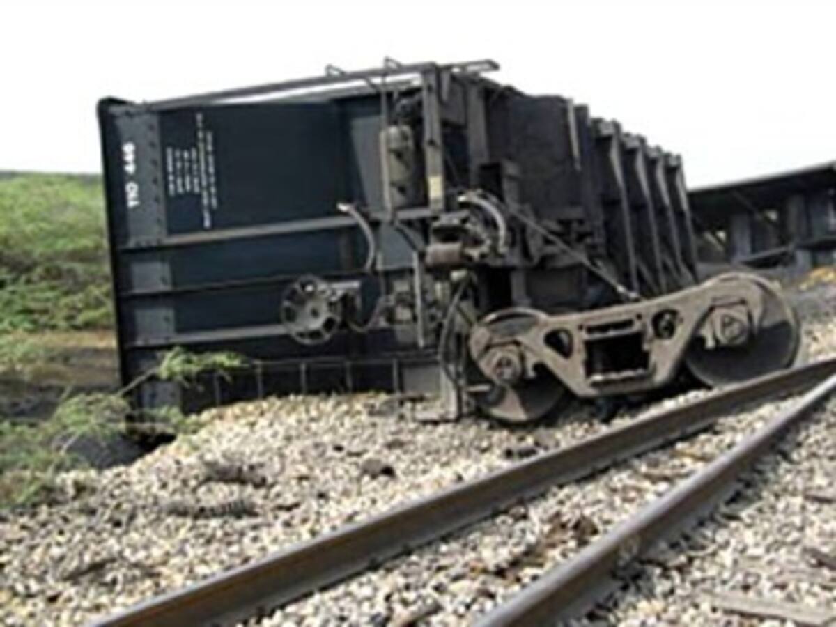 Dinamitaron la línea férrea del Cerrejón