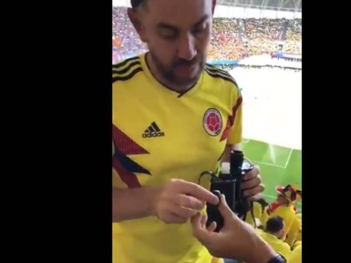 Avianca despidió al hombre que ingresó licor en binoculares al partido Colombia–Japón