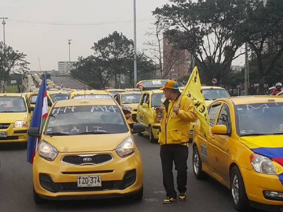 "Nos están matando": el llamado de auxilio de los taxistas de Cali