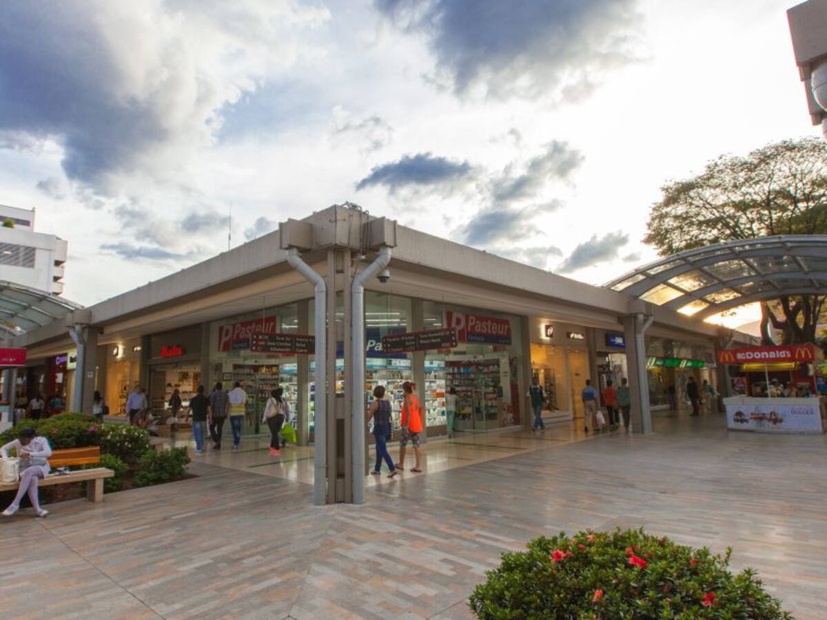 600.000 millones de pesos esperan vender en Antioquia en el día sin IVA