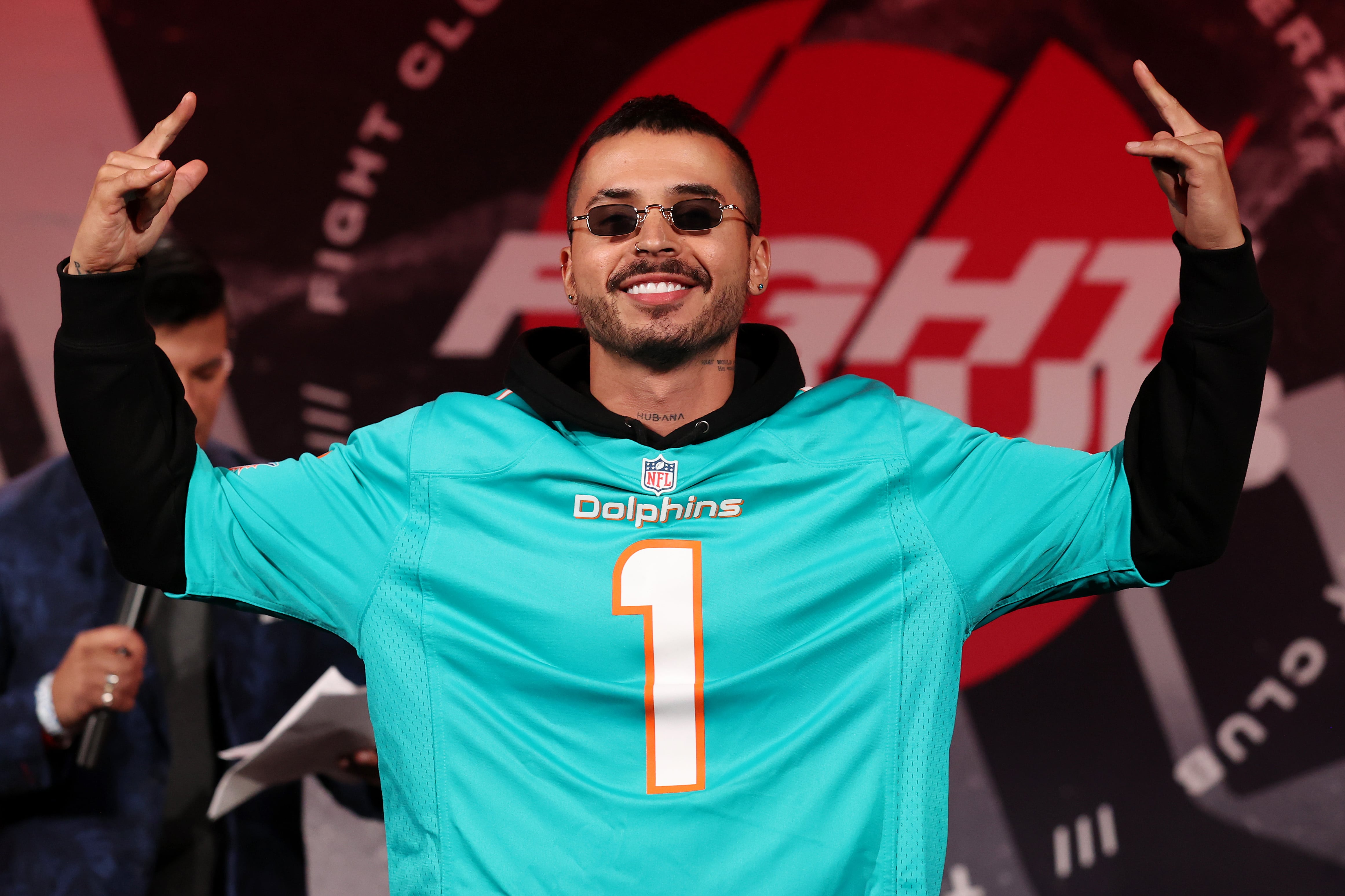 Andrés Felipe Robledo Lodono "Reykon" posa durante el pesaje para Triller Fight Club en el Mercedes-Benz Stadium el 16 de abril de 2021 en Atlanta, Georgia. (Foto de Al Bello/Getty Images)