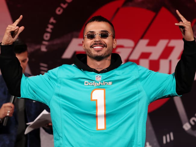 Andrés Felipe Robledo Lodono "Reykon" posa durante el pesaje para Triller Fight Club en el Mercedes-Benz Stadium el 16 de abril de 2021 en Atlanta, Georgia. (Foto de Al Bello/Getty Images)