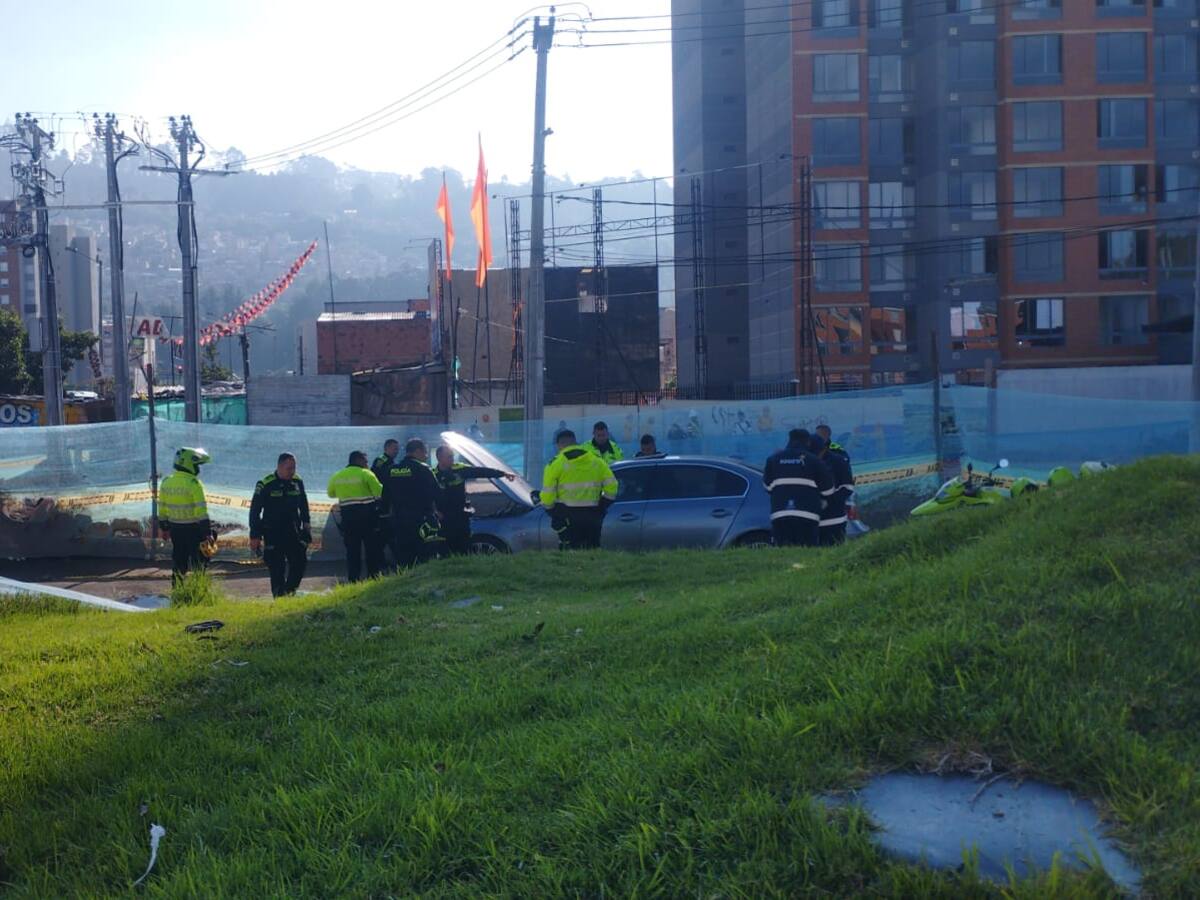 En Bogotá, un hombre fue asesinado con disparos de arma de fuego cuando iba en su vehículo