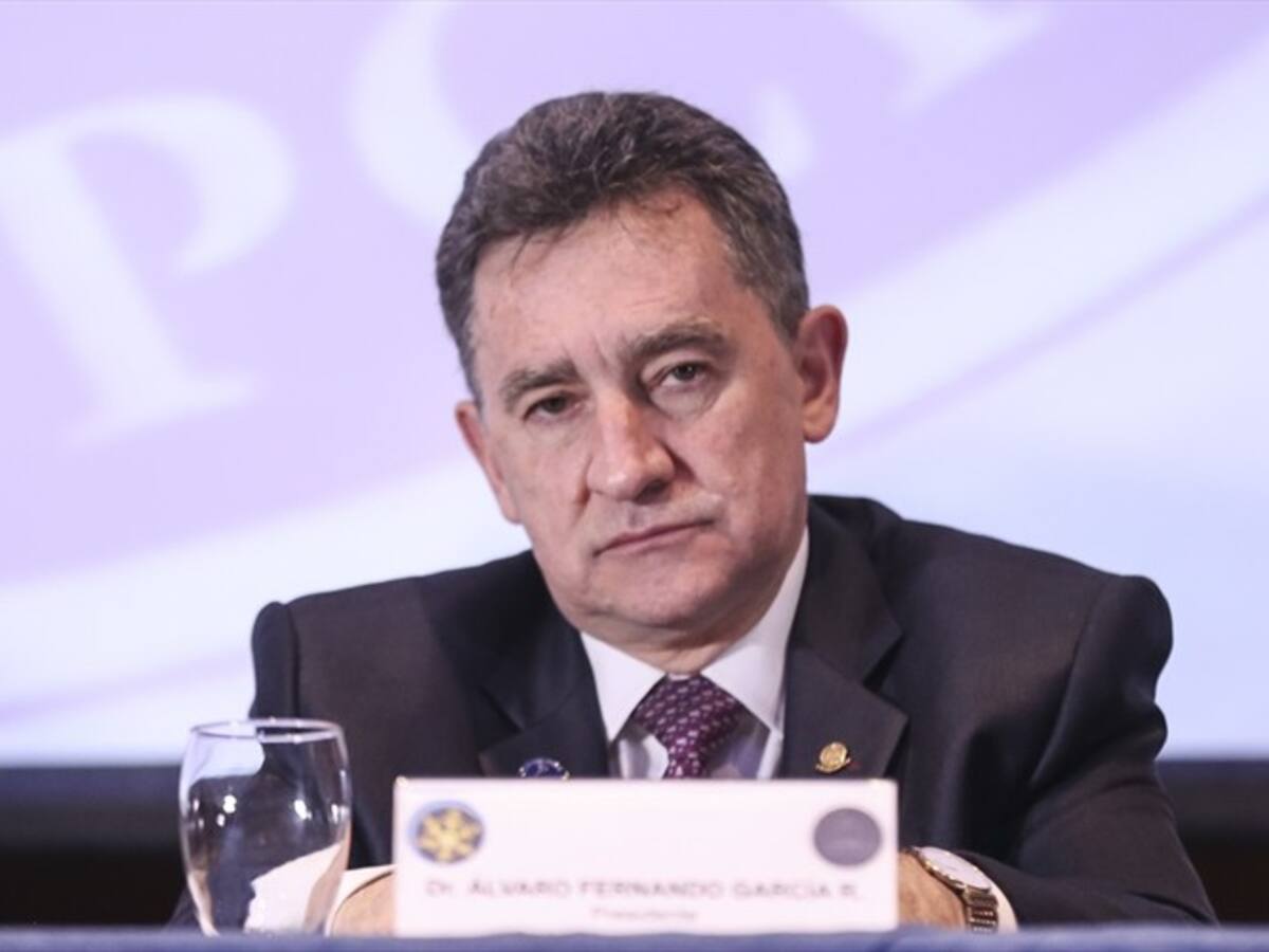 Hay un grupo que está bloqueando las decisiones de la Corte Suprema: Álvaro García