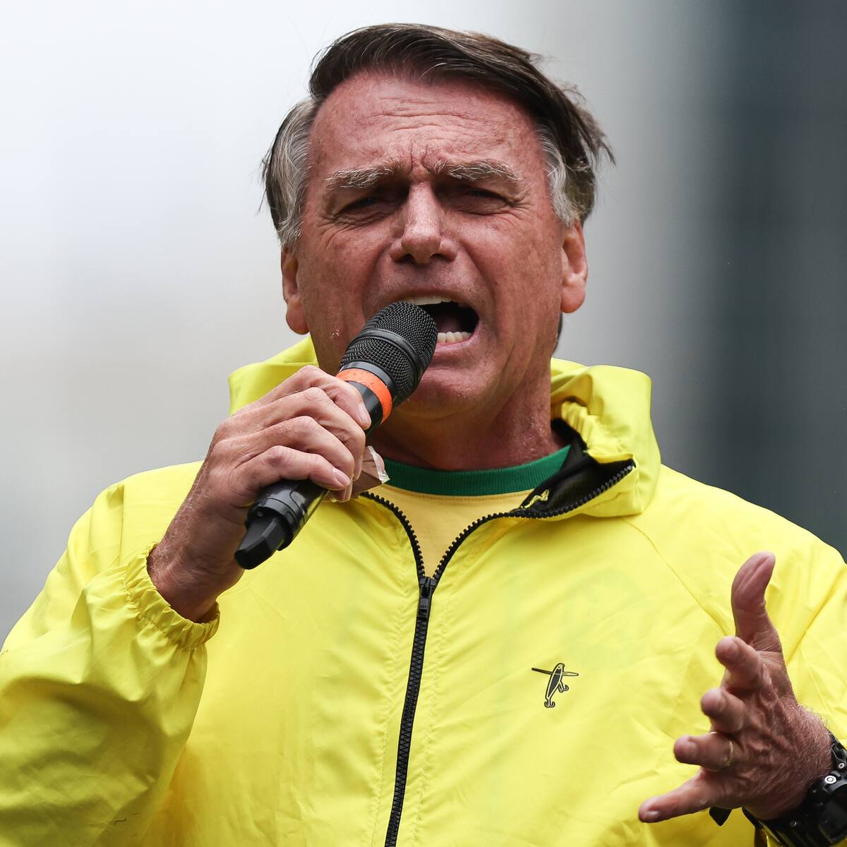 Expresidente de Brasil, Jair Bolsonaro, es hospitalizado por fuerte dolor abdominal