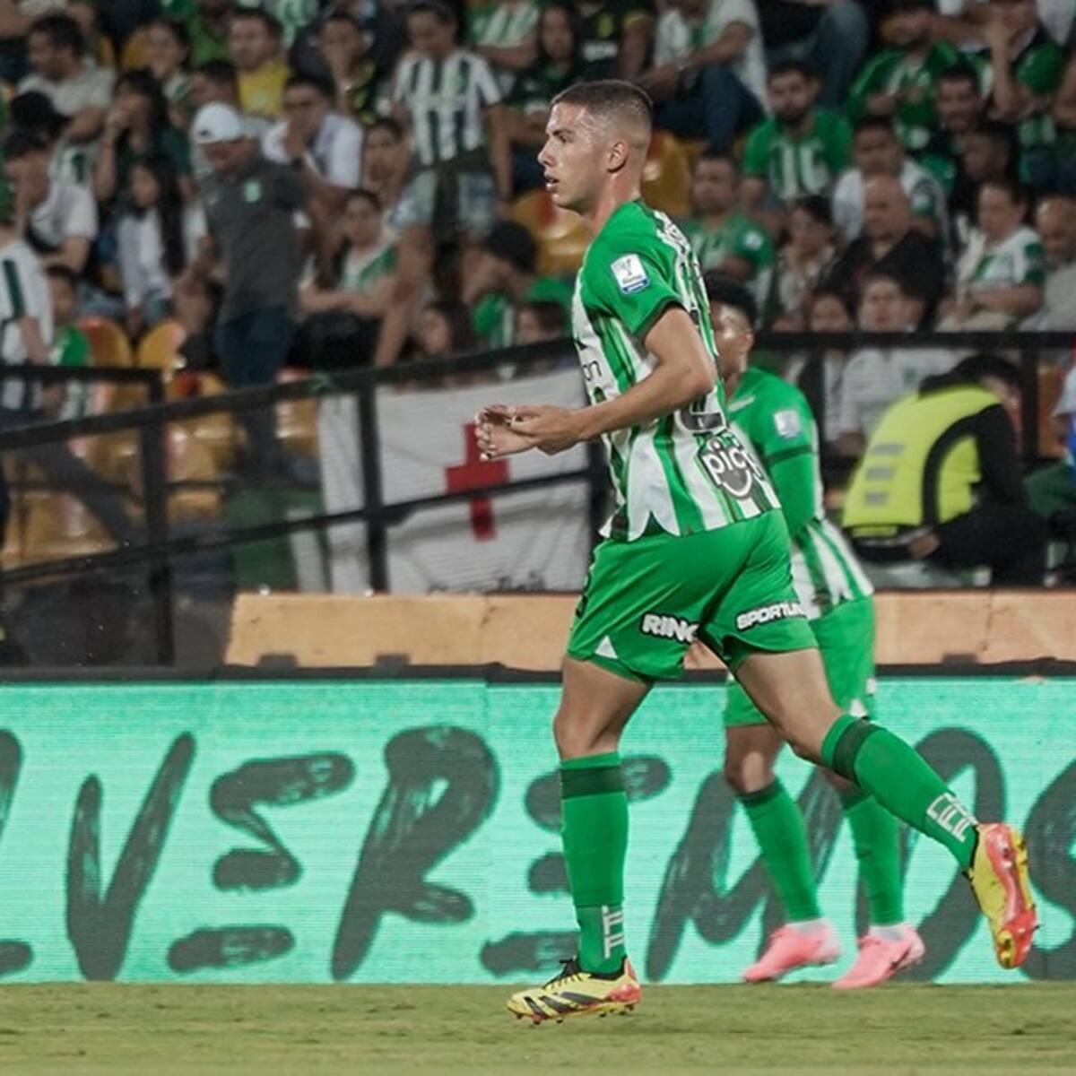 Nacional consigue agónico empate con Águilas Doradas en medio de un torrencial aguacero