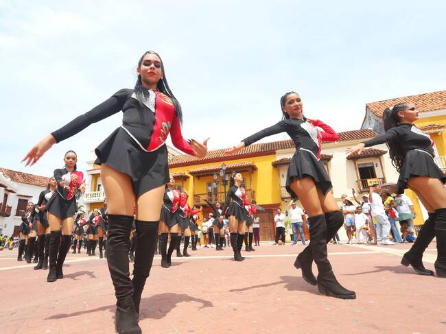 Del aula a la plaza: estudiantes llenan de cultura las plazas de Cartagena por sus 492 años