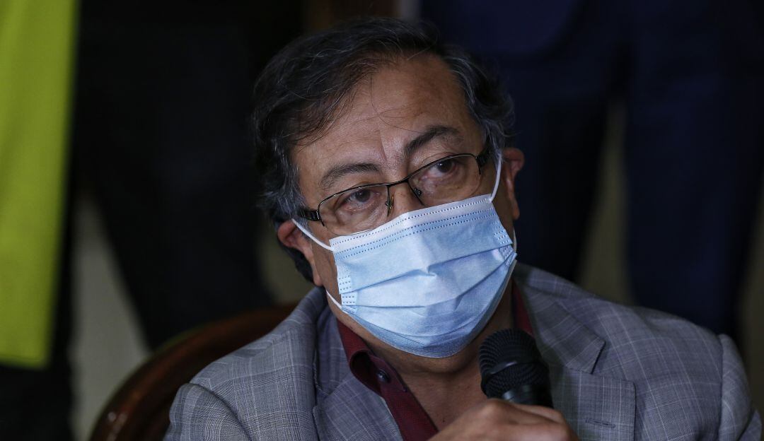 Senador y precandidato presidencial, Gustavo Petro. 