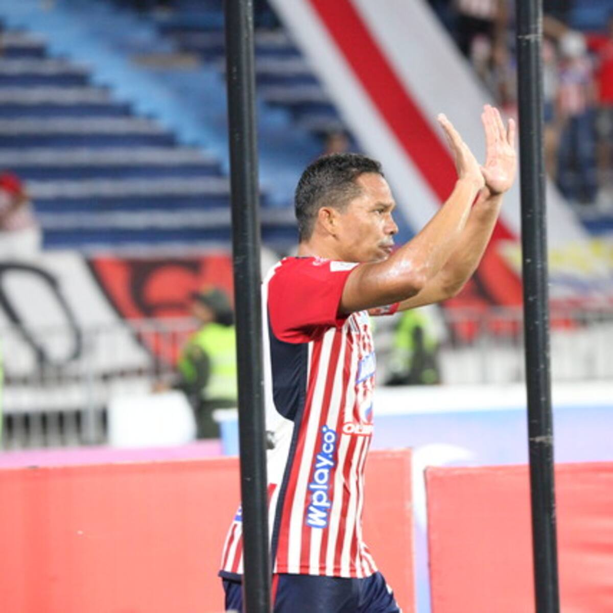 Bacca sobre la afición: “Ojalá pasemos a la final y vengan solo los que vinieron hoy”