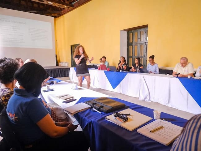 Implementarán modelo de graduación en Cartagena para superación de pobreza
