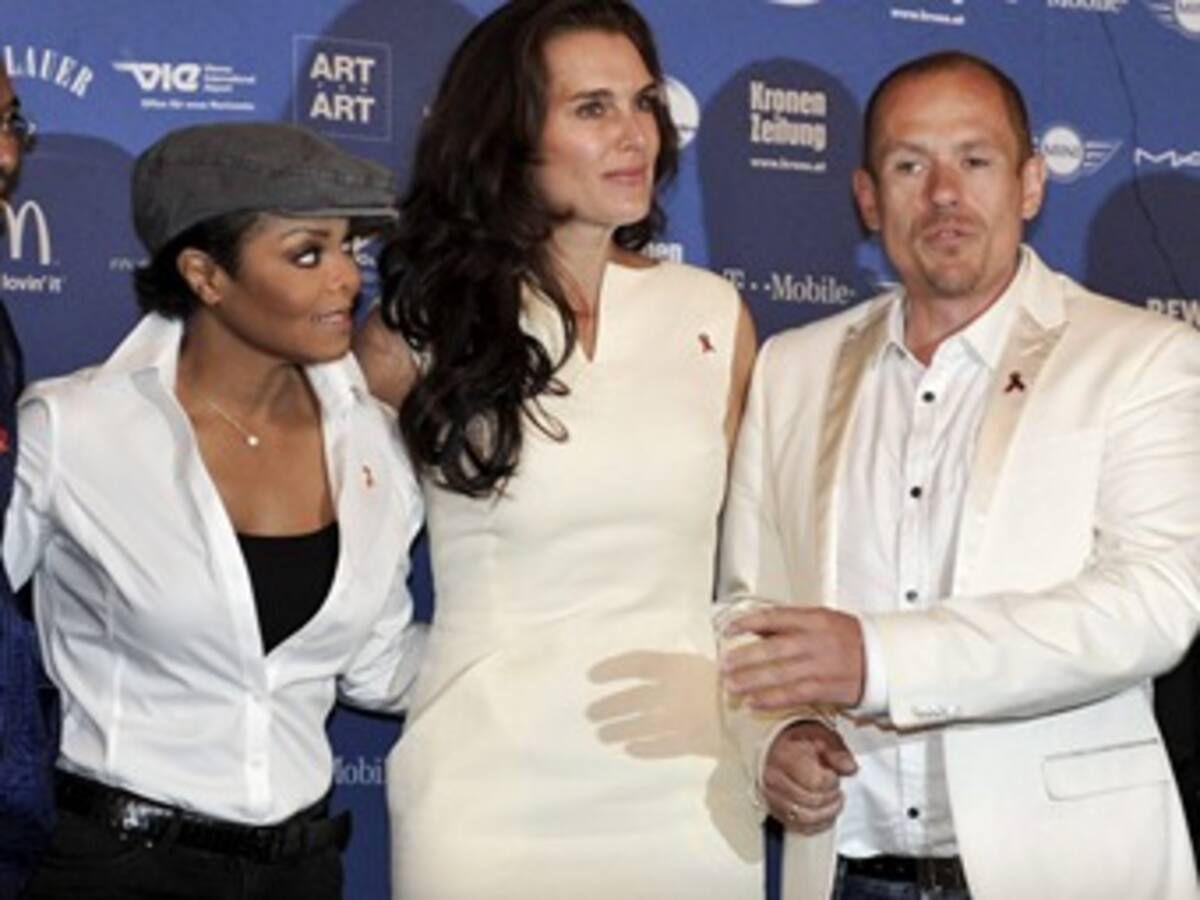Janet Jackson y Brooke Shields bailan contra el sida en el Life Ball de Viena