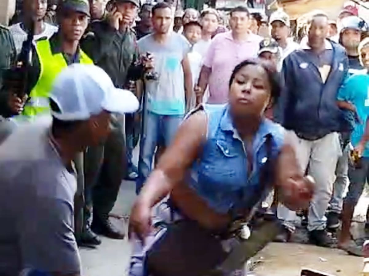 Dos hombres heridos dejó riña con machetes en el mercado de Bazurto