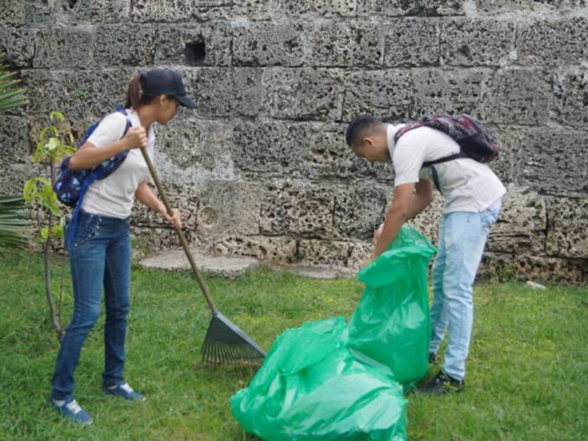 Recogen 6 toneladas de basura en Getsemaní durante jornada de limpieza