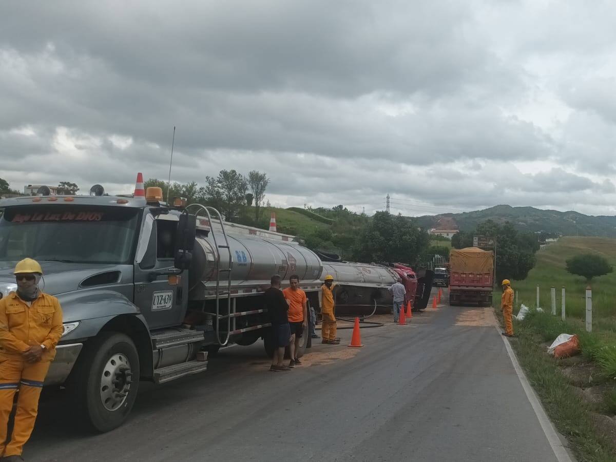 A un carril fue habilitada la vía Cúcuta - Costa Caribe