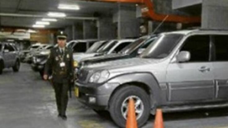 Distrito pide acompañamiento de organismos de control para compra de carros de concejales