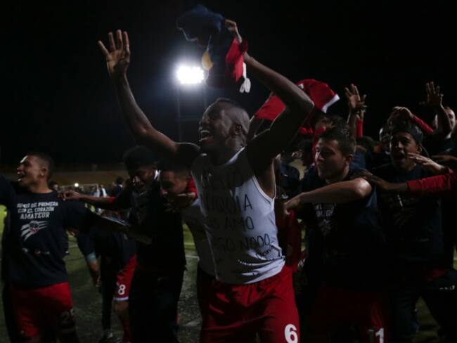 Fortaleza vence a Leones y regresa a la primera división del Fútbol Colombiano