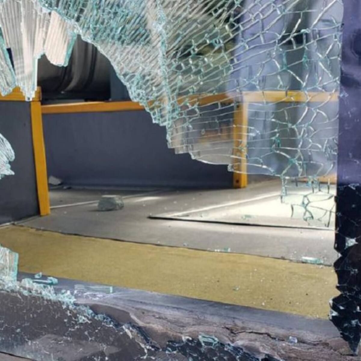 Operadores del MIO suman tres buses vandalizados en las últimas horas
