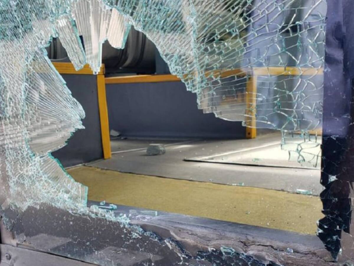 Operadores del MIO suman tres buses vandalizados en las últimas horas