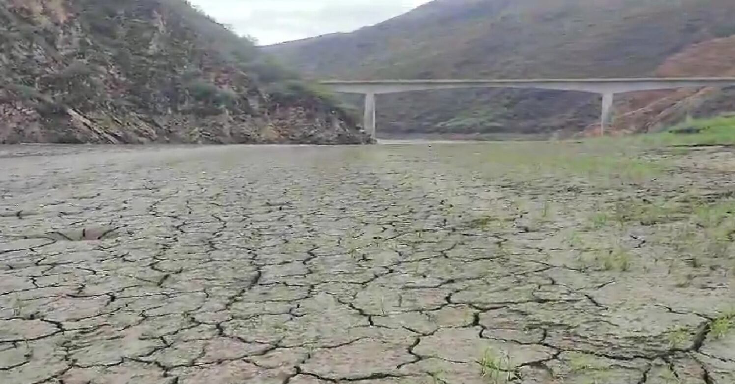 Fenómeno del Niño deja sequía en 7 ríos de Santander.