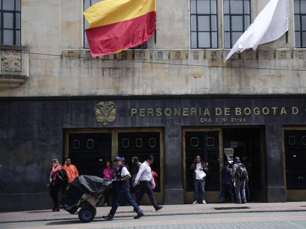 Personería de Bogotá pide suspender tala de palmas en la calle 147