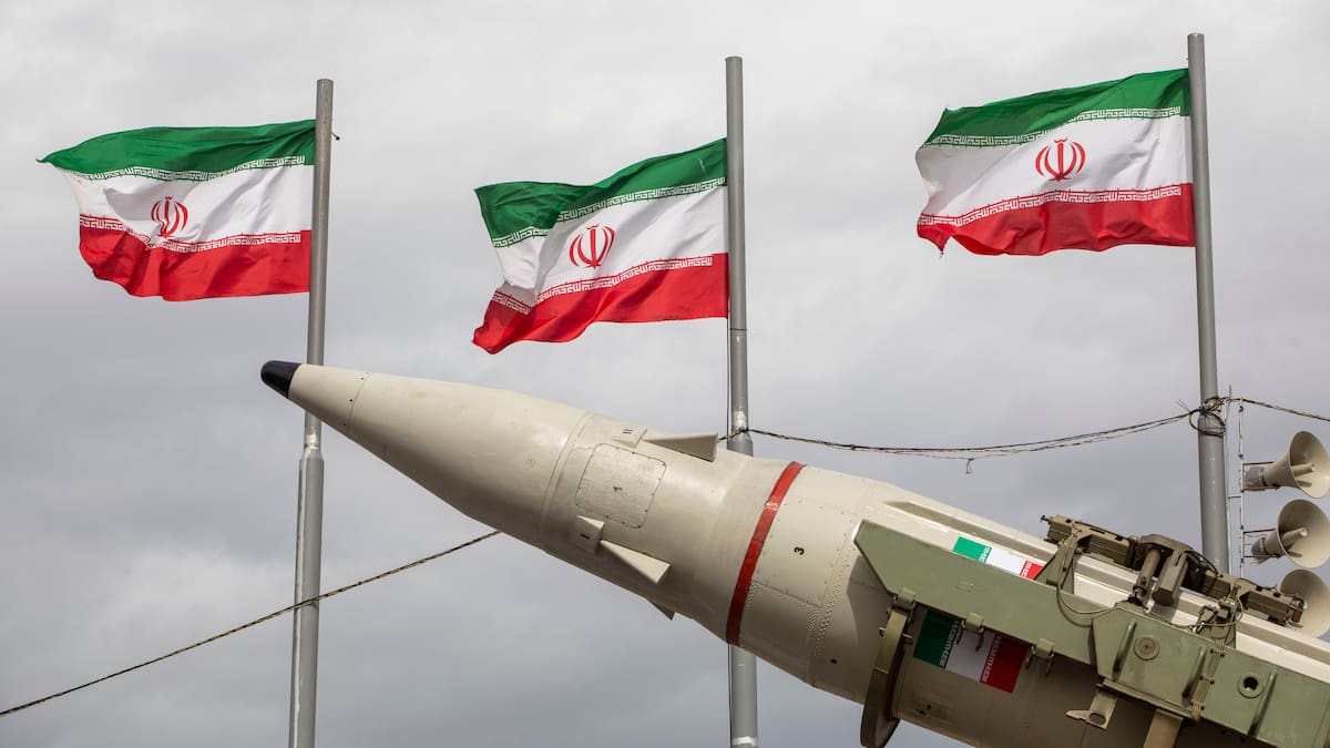 Emiratos Árabes Unidos suspende comercio con Irán tras ataque con misiles balísticos