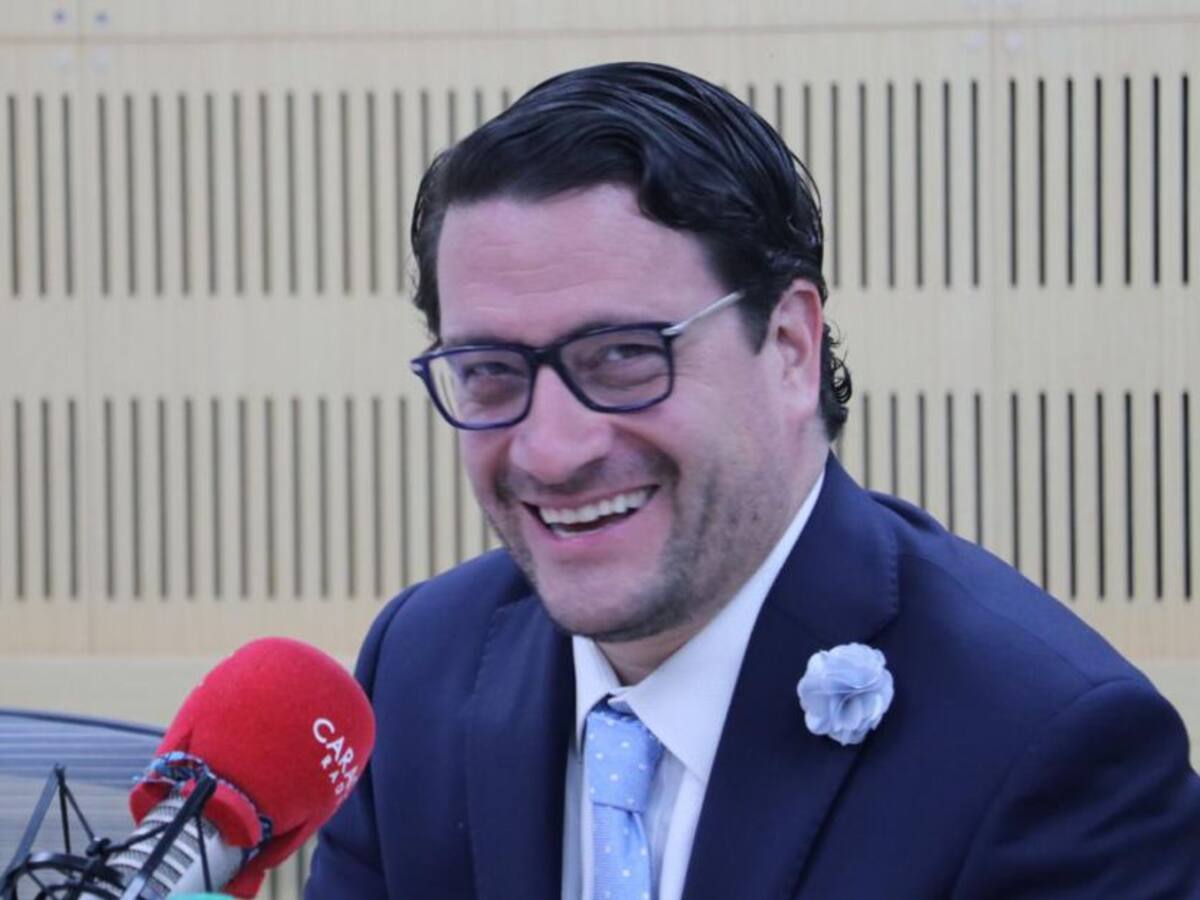 Muchos le pegan a la cacerola pero no saben por qué ni para qué: Cancino