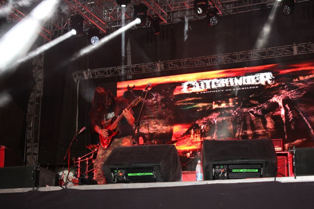 Headbanging en este lunes festivo en el Galeras Rock