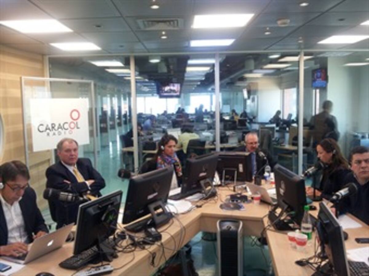 En más de 10 decisiones he beneficiado a Gustavo Petro: Procurador