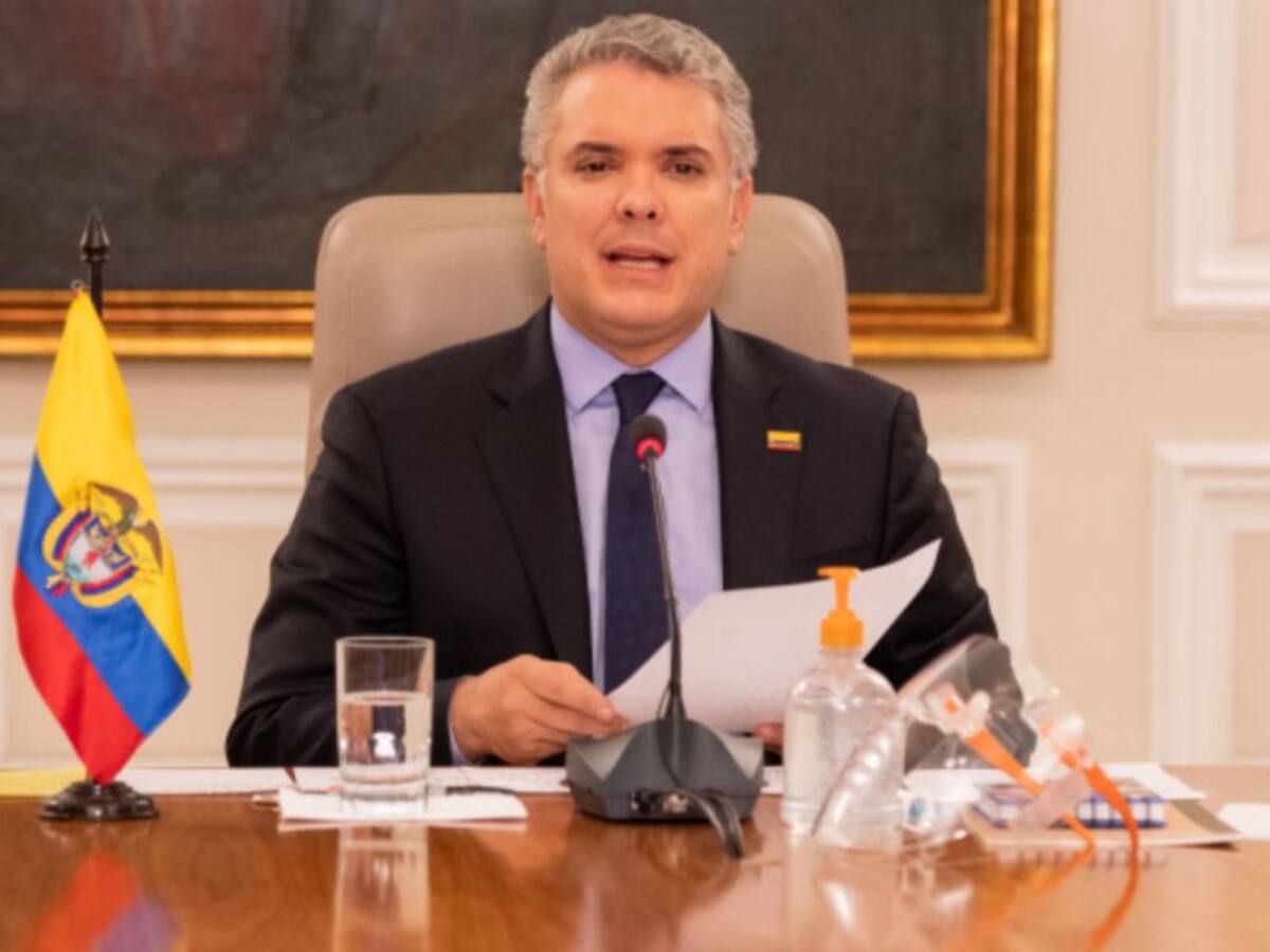 Tribunal restringe a Duque de mencionar la Virgen de Chiquinquirá en redes