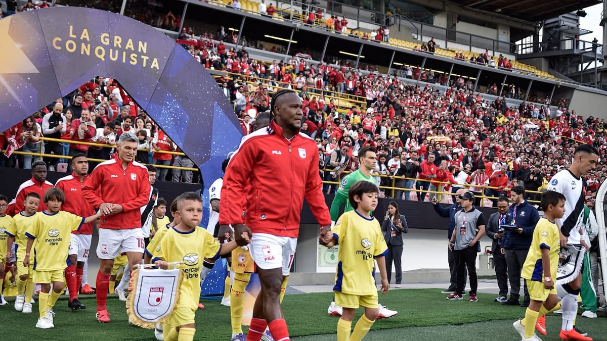 Llamado de atención de Hugo Rodallega a los hinchas de Santa Fe: “Sentí que se desesperaron”