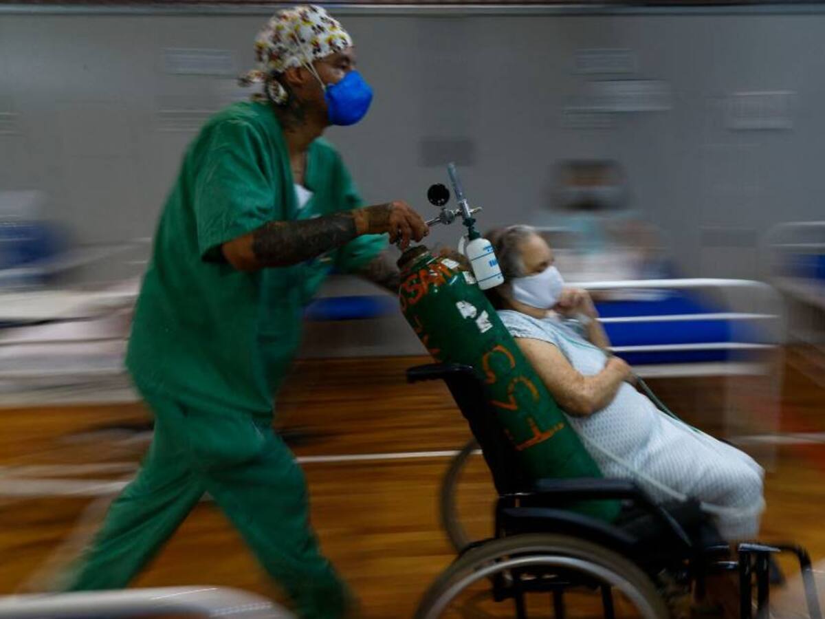 Brasil confirma primer contagio con subvariante XE del COVID-19