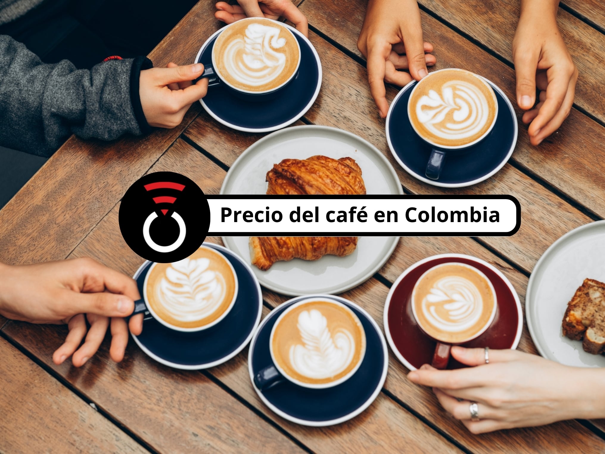 En portada: Imagen ilustrativa de una mesa donde hay varias tazas de café, que simboliza a personas disfrutando una charla en un restaurante / panadería (Crédito: Getty Images)