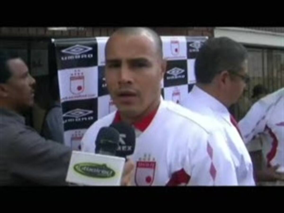 Daniel Vélez y Andrés Acosta desvinculados de Santa Fe tras aparecer en video en estado de ebriedad