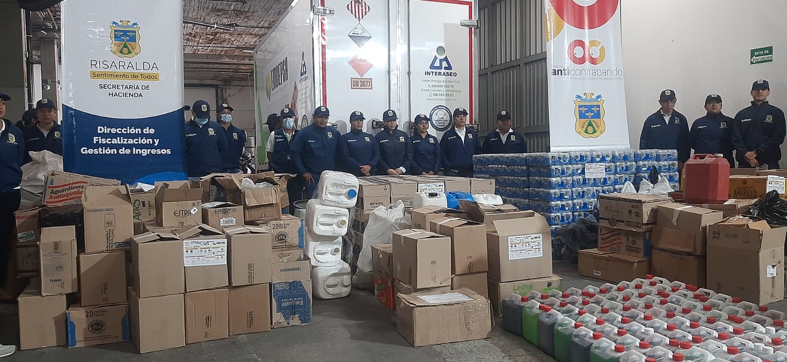 Incautaciones de artículos ilegales- Oficial Caracol Radio Pereira.