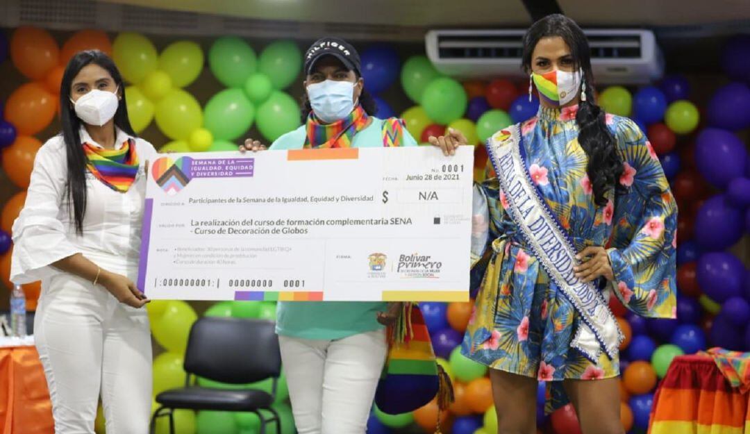 Los miembros de la comunidad LGTBIQ + y sus familiares contarán con jornadas de interés autodidacta y de emprendimiento.