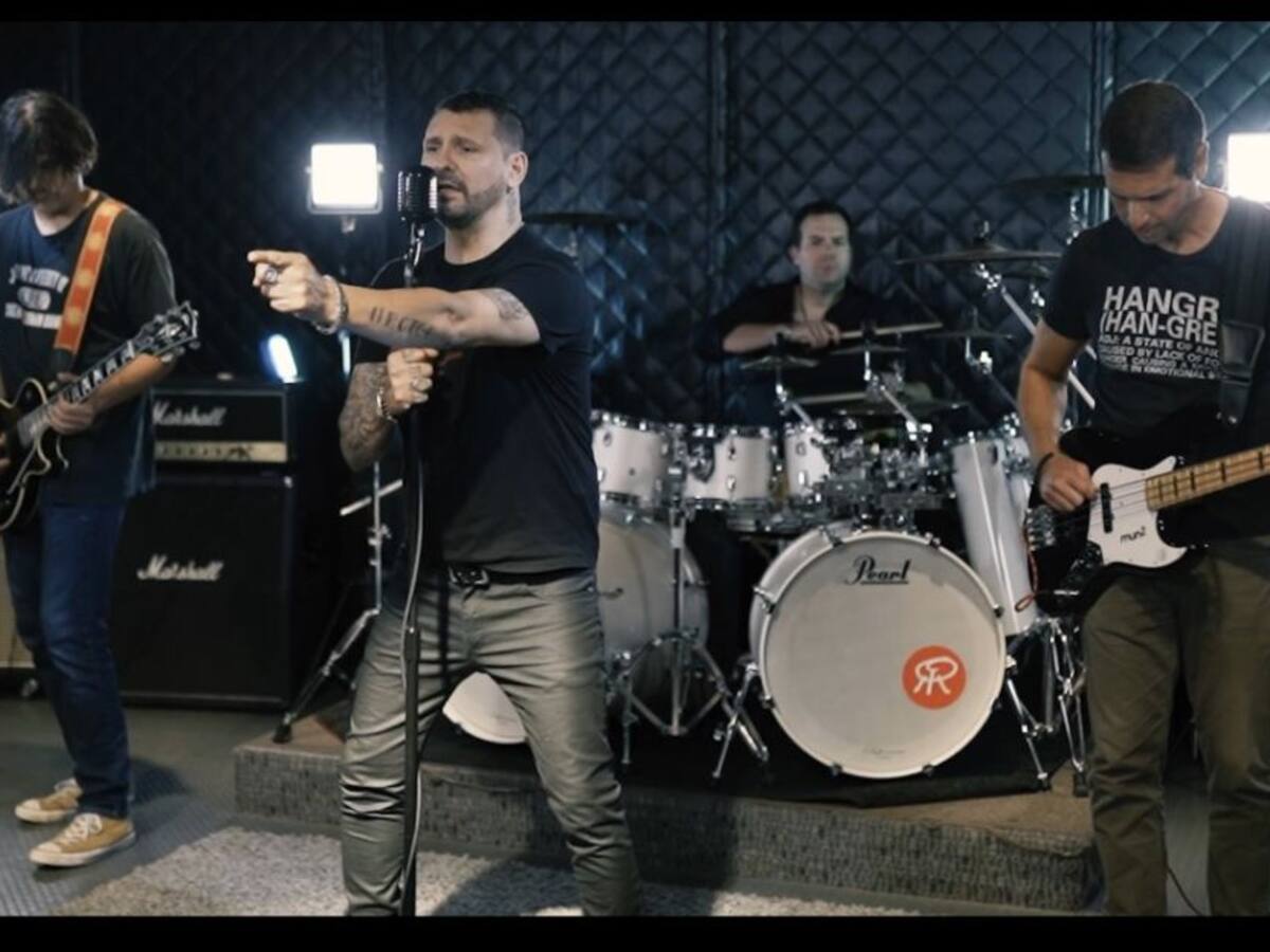 CIONICO inicia el año con 'Todo': una canción para las relaciones fallidas