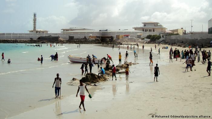 Culmina ataque de Al Shabab en un hotel de Mogadiscio	- Agencia DW